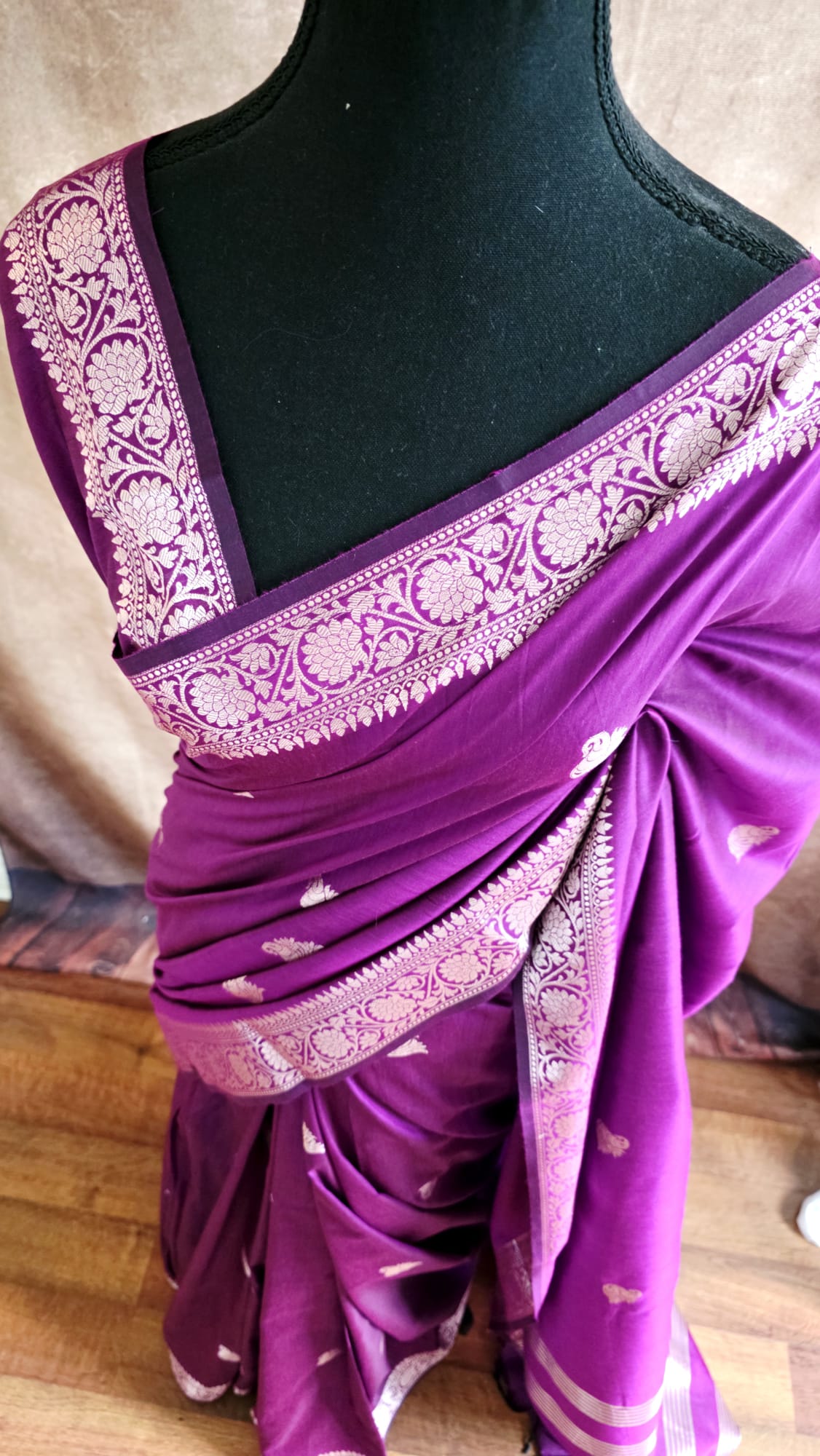 Elegant Purple Maheshwari Silk Saree with Gold Zari